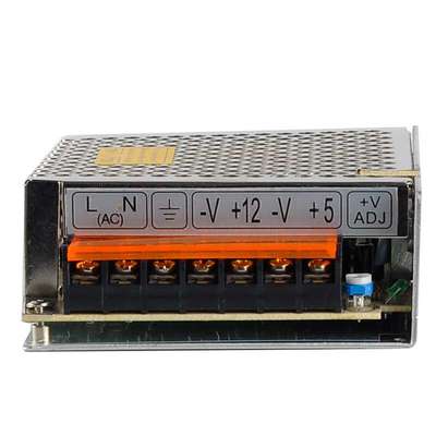 伊萊科雙組輸出開關(guān)電源D-30A 機箱監(jiān)控設(shè)備的電壓轉(zhuǎn)換利器